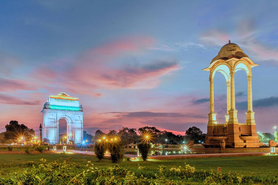 Old and New Delhi Private Guided Tour - 8 Hours