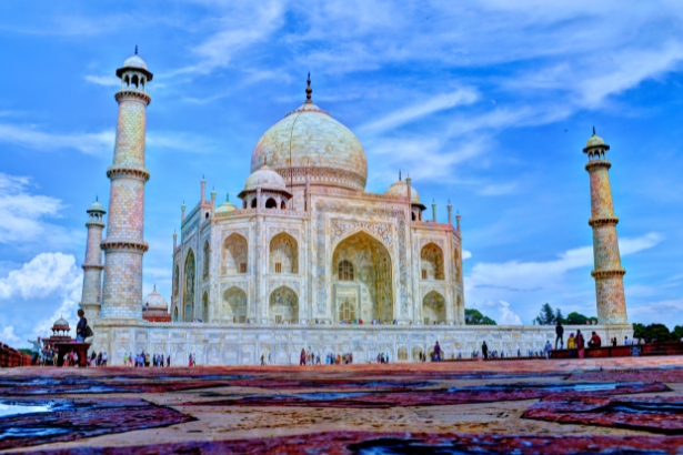 Golden Triangle Tour with Khajuraho and Varanasi