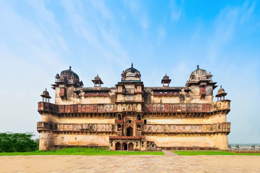 Golden Triangle Tour with Khajuraho and Varanasi
